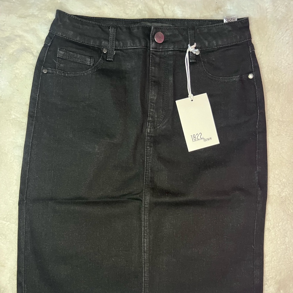 1822 Denim Women's Black Straight-Leg Jeans Skirt